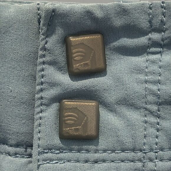 Mountain Hardwear Women's High-Rise Bermuda Shorts. Size 10 - Picture 2 of 10